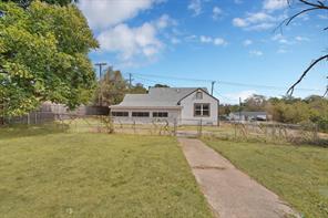 2035 Haltom Road - Photo 34