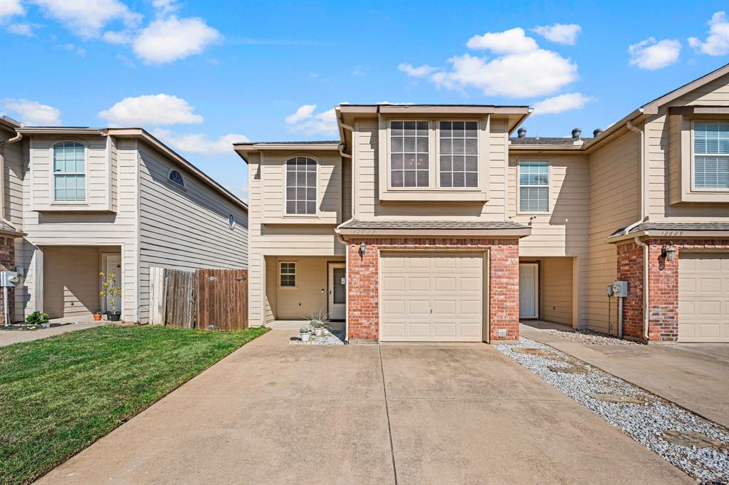 12627 Oceanside Drive - Photo 2