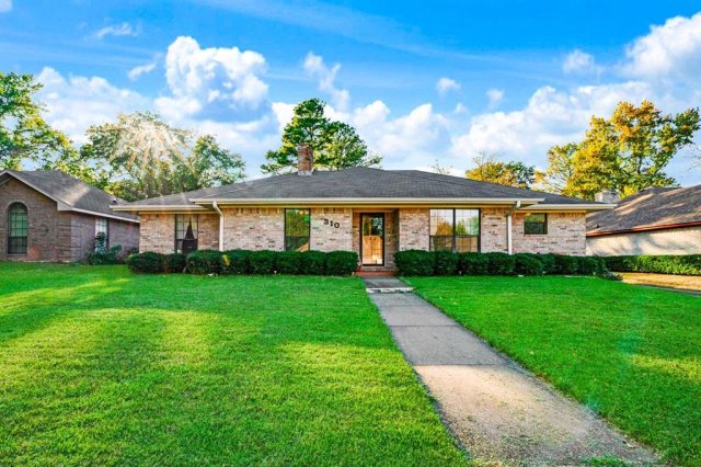 310 SE 35th