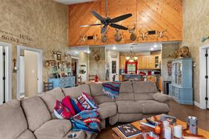 213 Northline Road - Photo 4