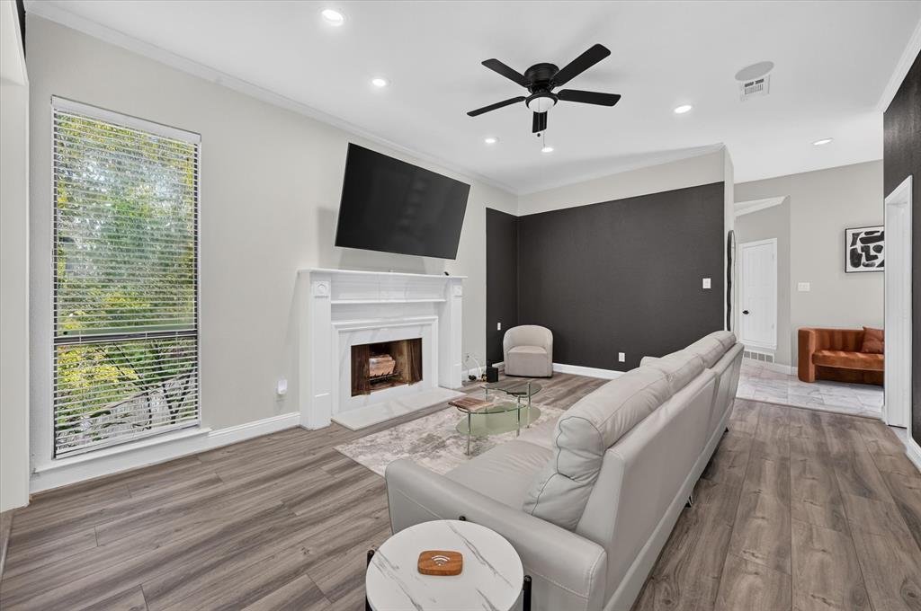 622 Crowley Road - Photo 2