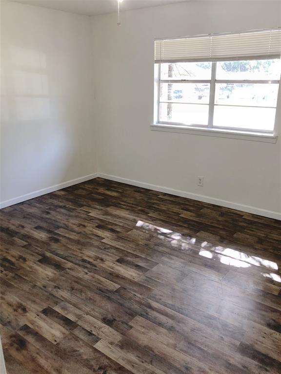 1108 Locust Street - Photo 4