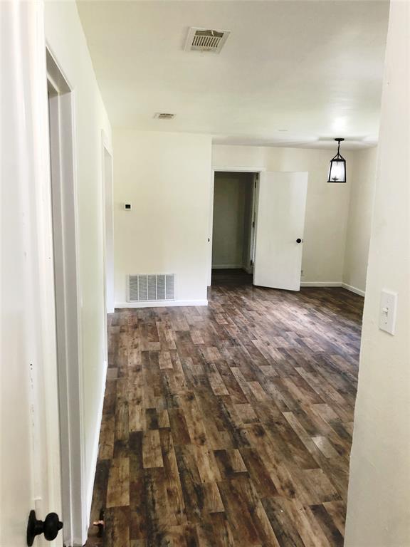 1108 Locust Street - Photo 5