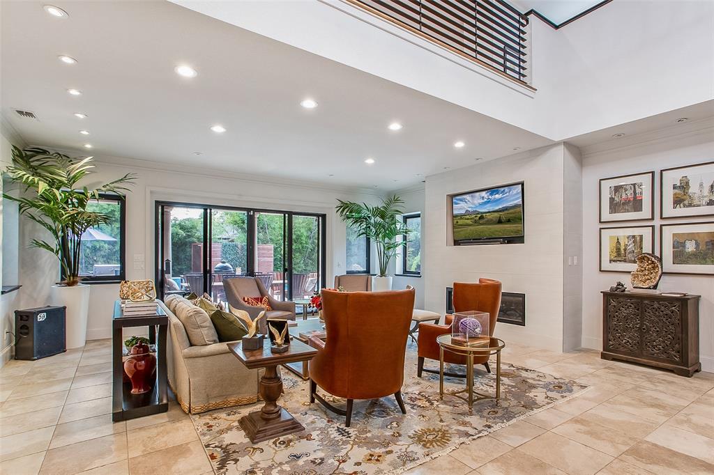 2455 Halloran Street - Photo 10