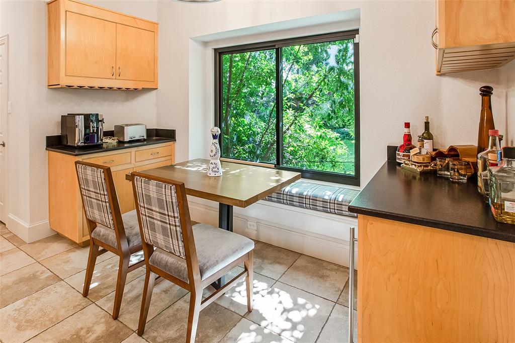 2455 Halloran Street - Photo 19