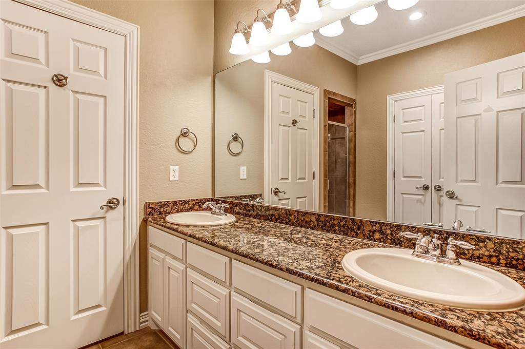 2455 Halloran Street - Photo 33