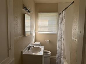 319 Avenue I - Photo 8