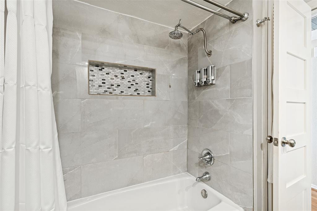 3008 Mahanna Springs Drive - Photo 11