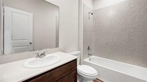 4033 Ripplewood Drive - Photo 4