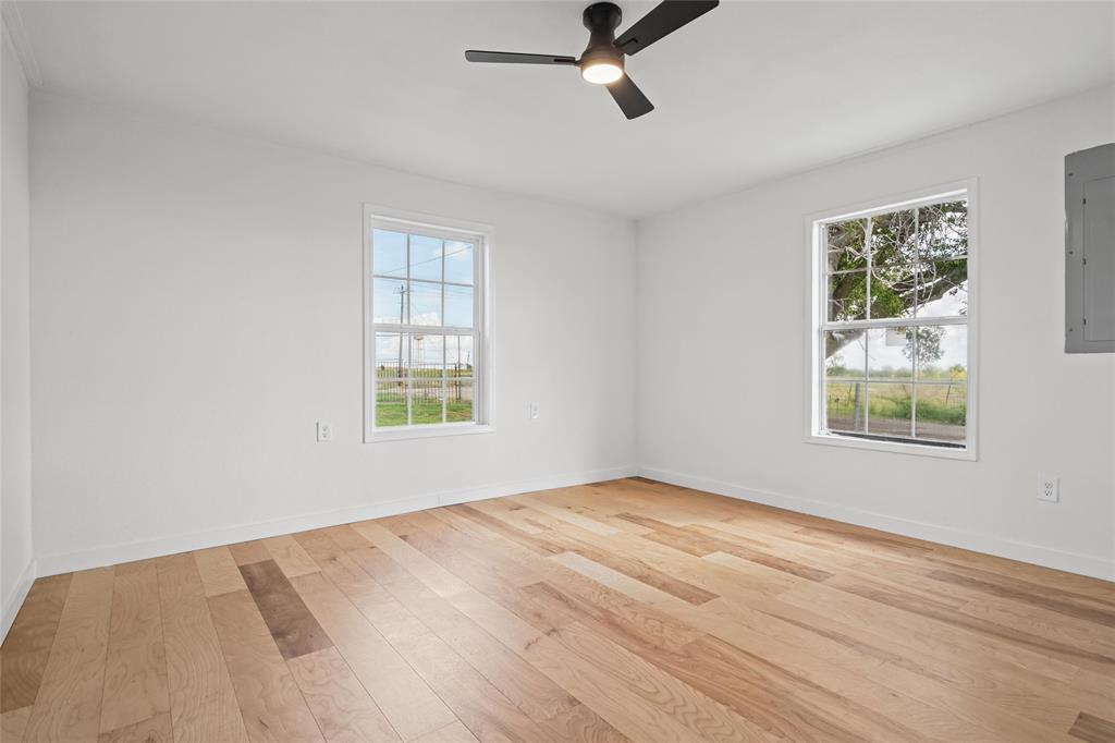5845 Farm Road 71 W - Photo 12
