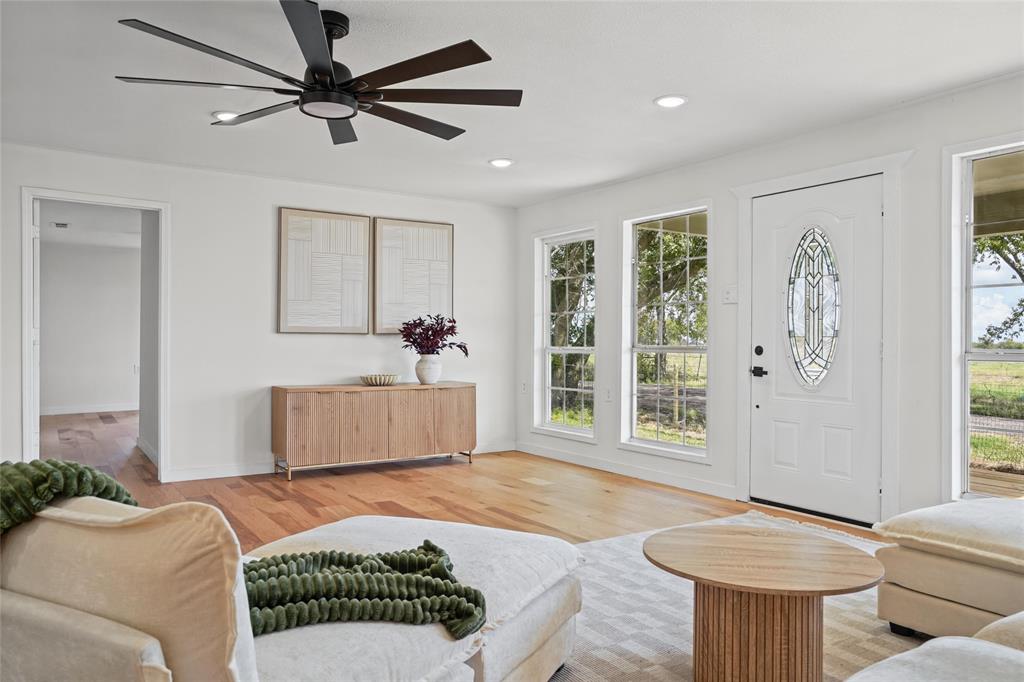 5845 Farm Road 71 W - Photo 6