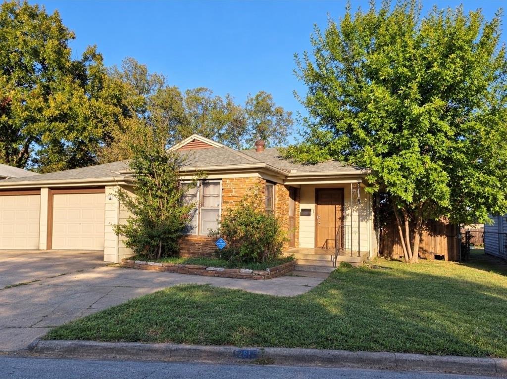 2513 Roseland Street - Photo 1