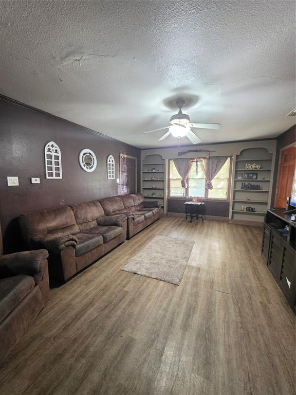 2513 Roseland Street - Photo 2