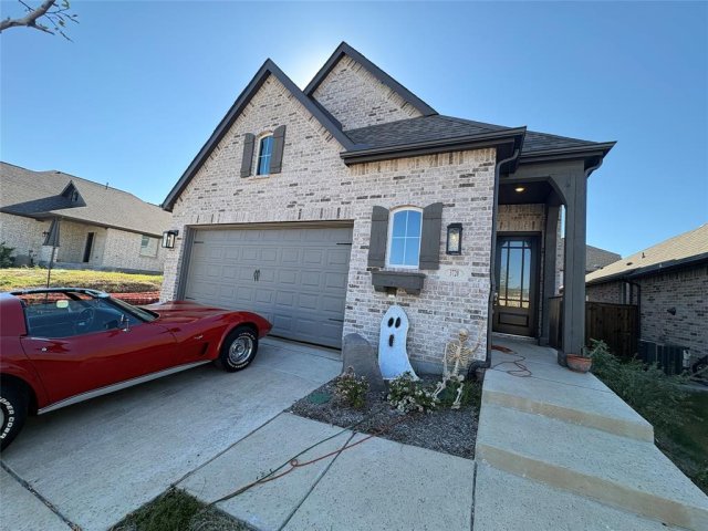 3720 Aqua Lane