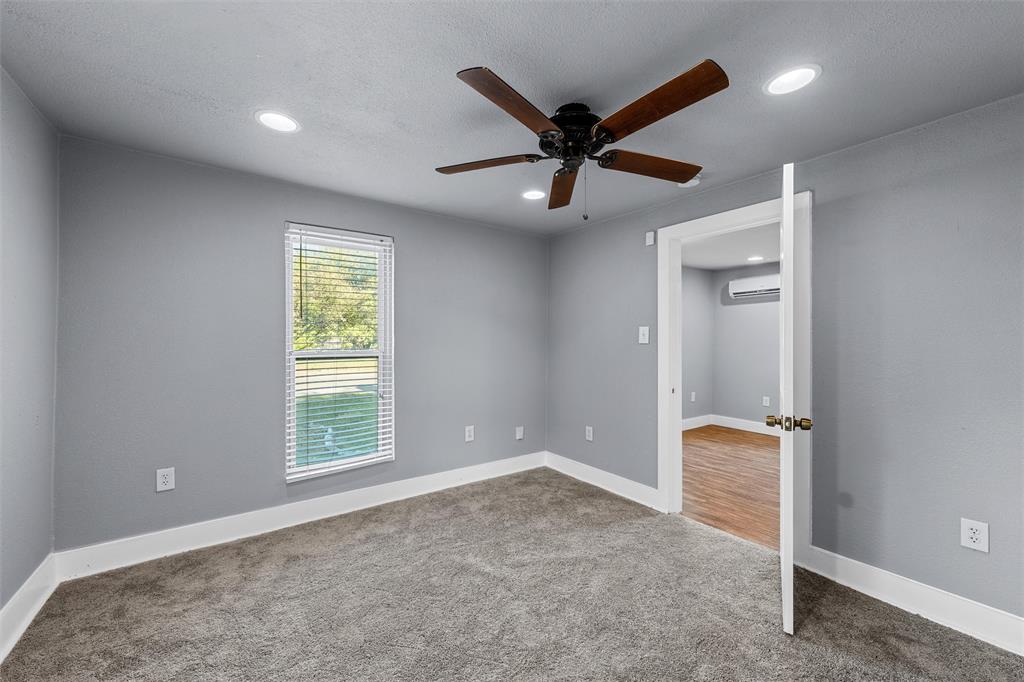 2222 Speight Avenue - Photo 10