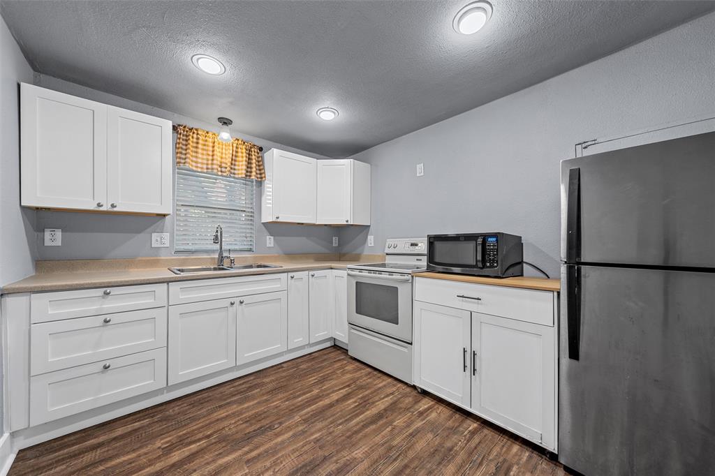 2222 Speight Avenue - Photo 5