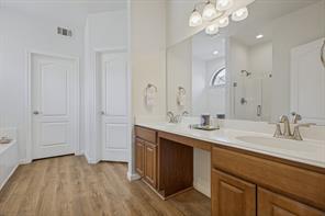 826 Hazels Way - Photo 8
