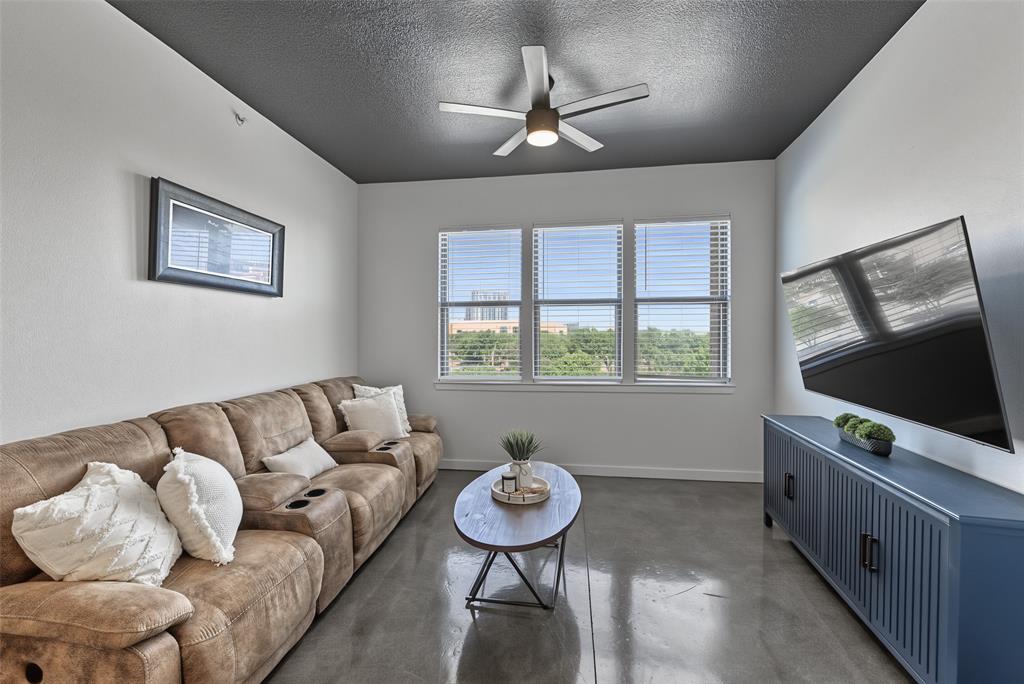 201 W Lancaster Avenue - Photo 17