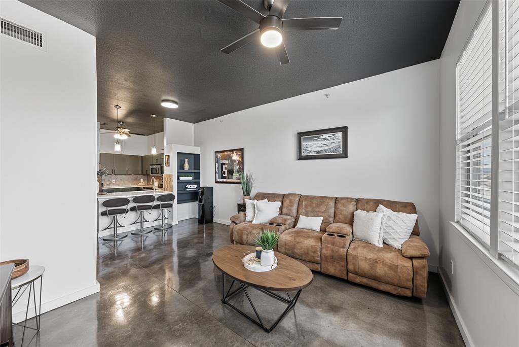 201 W Lancaster Avenue - Photo 19