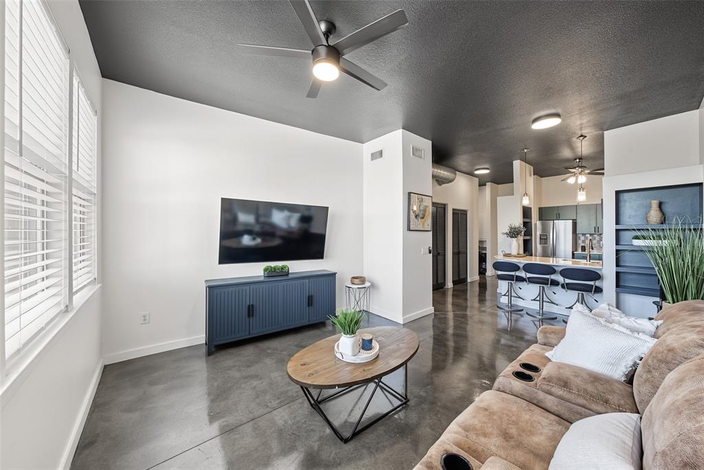 201 W Lancaster Avenue - Photo 20