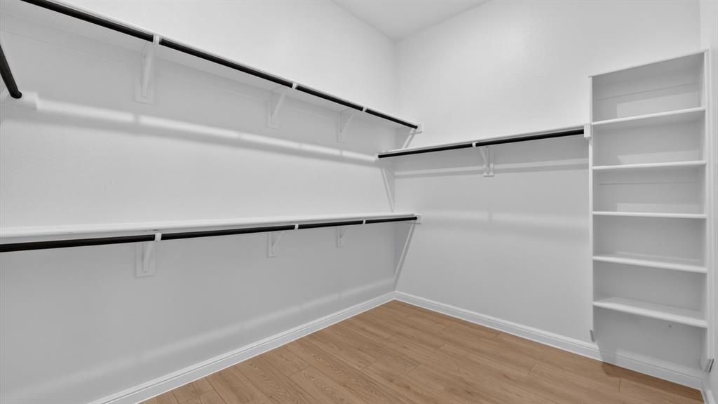724 CELESTIAL Way - Photo 16