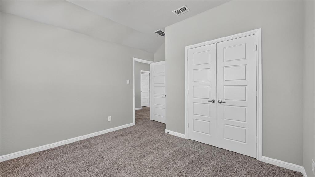 724 CELESTIAL Way - Photo 19