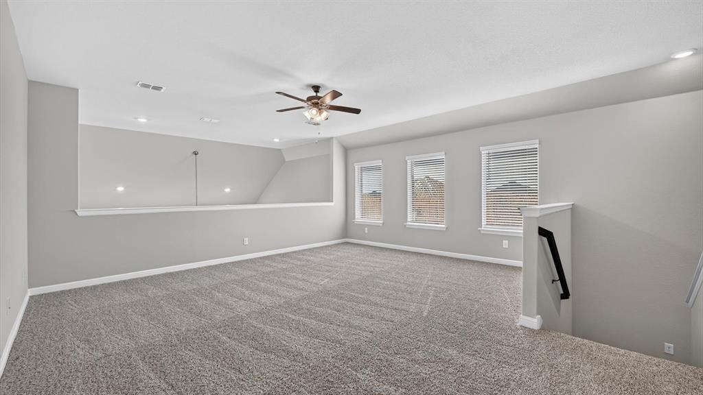 724 CELESTIAL Way - Photo 21