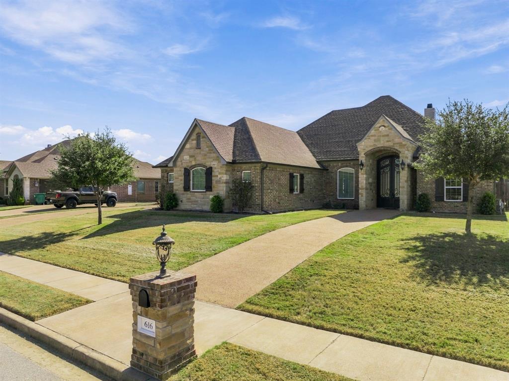 616 Hunton Lane - Photo 3