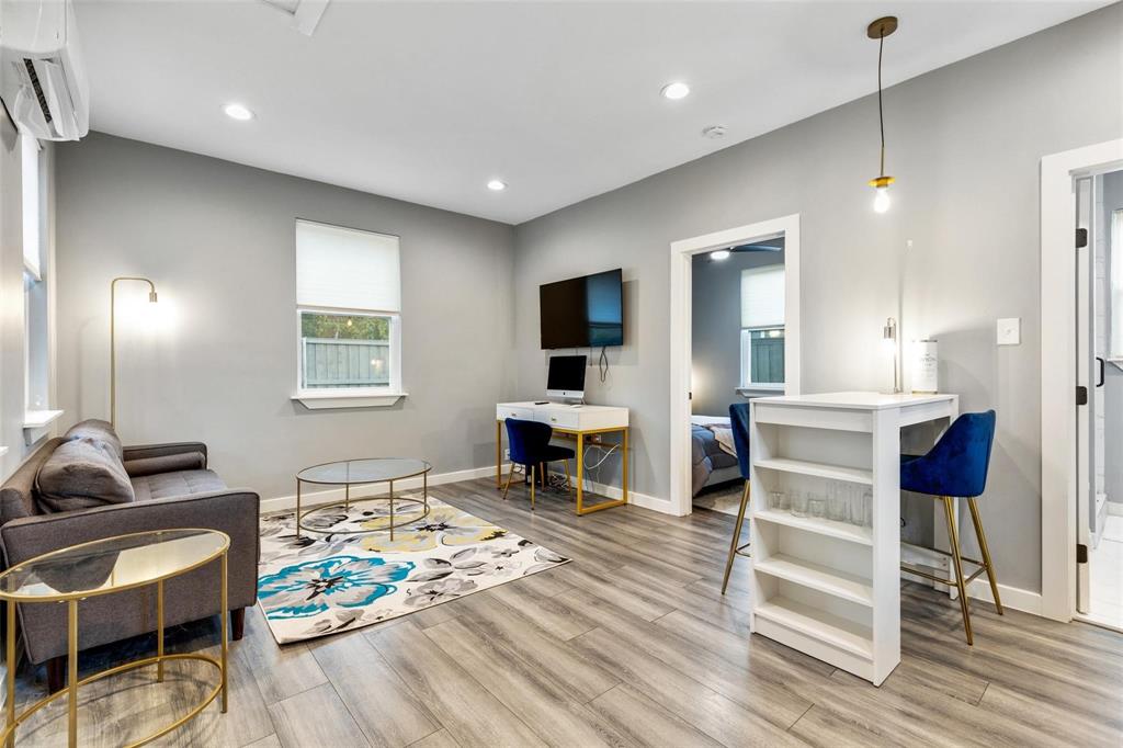 1606 W 12th Street - Photo 20