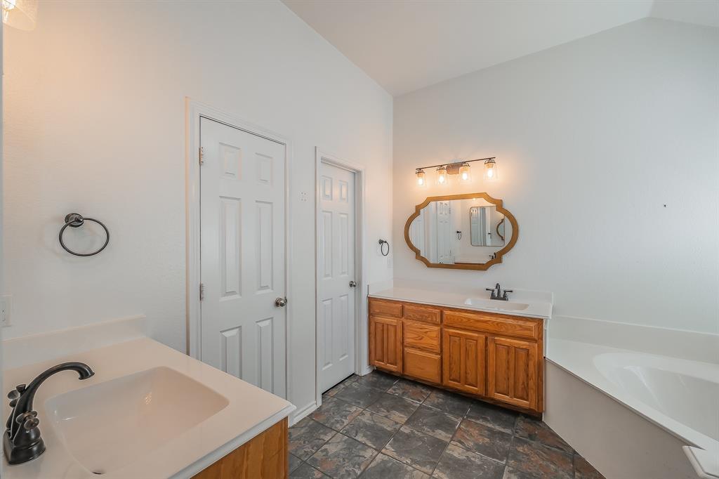 7924 Fox Chase Drive - Photo 30