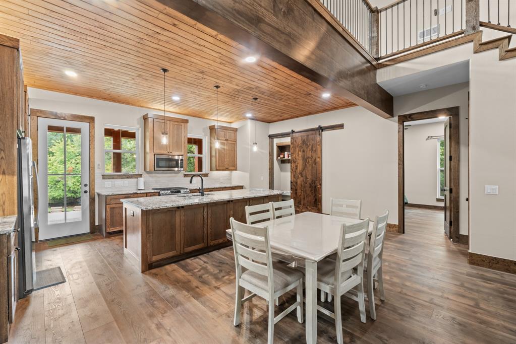 483 Spout Springs Road - Photo 6