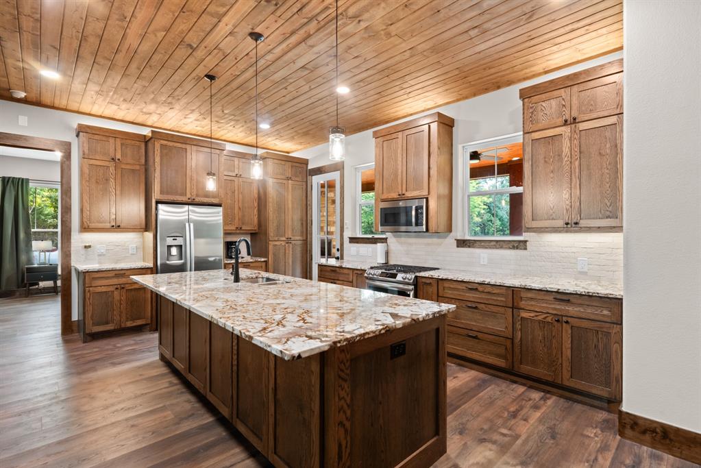 483 Spout Springs Road - Photo 8