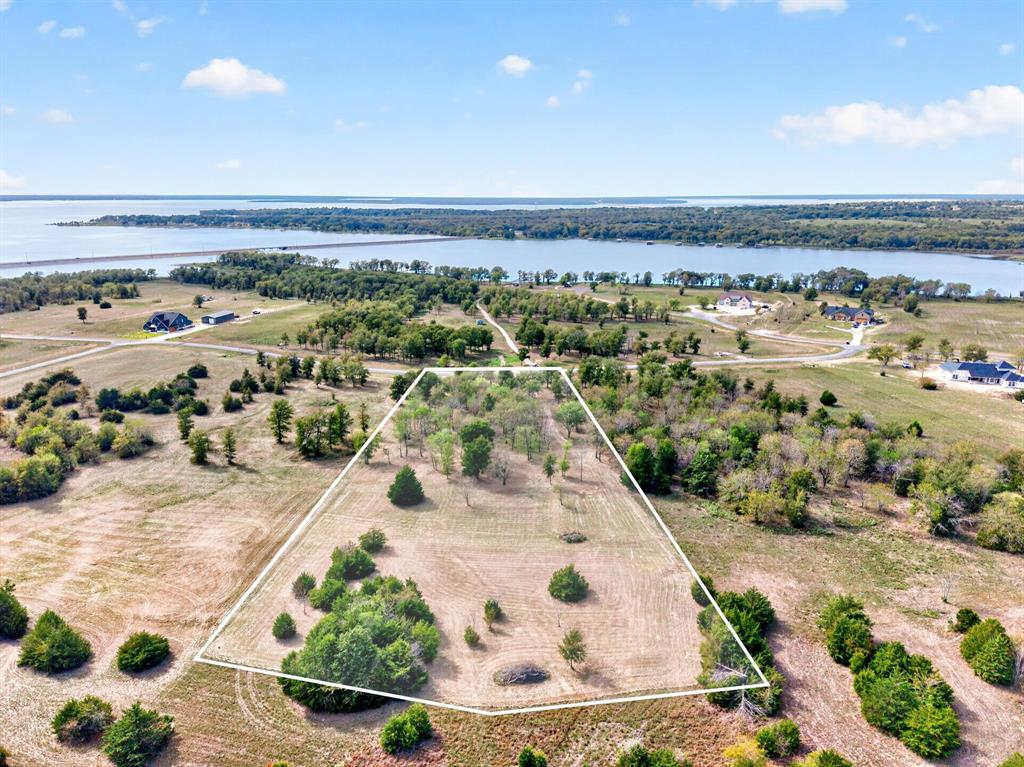 191 Lago Vista Drive - Photo 1