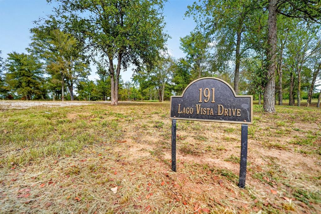 191 Lago Vista Drive - Photo 2