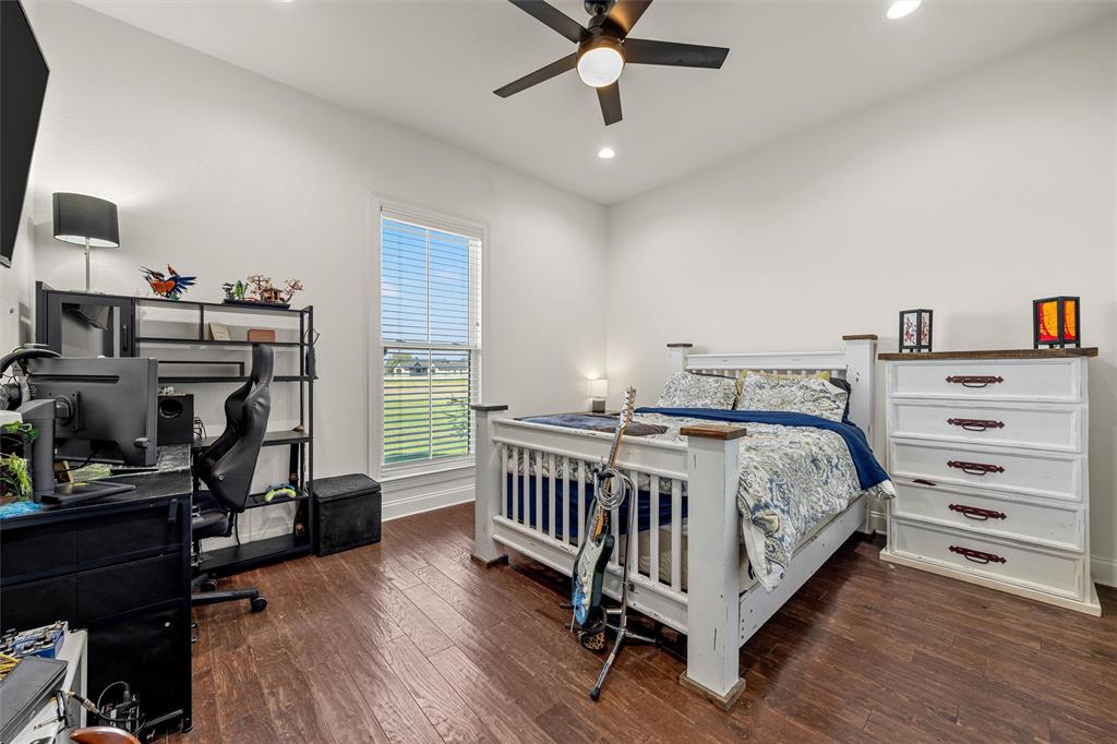 124 Private Road 3666 - Photo 15