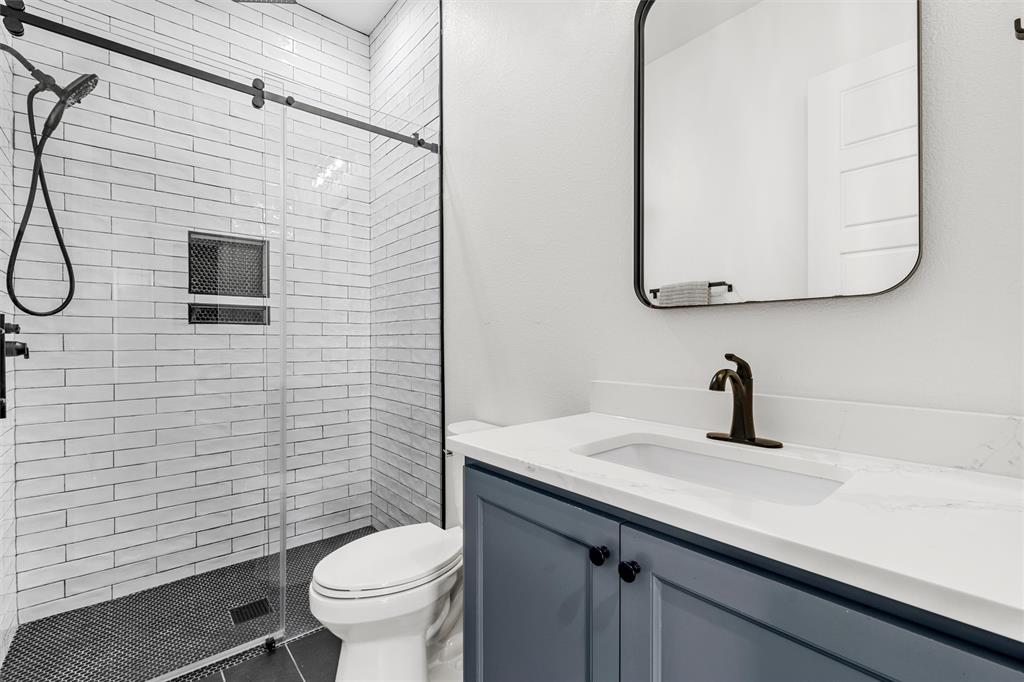 124 Private Road 3666 - Photo 16