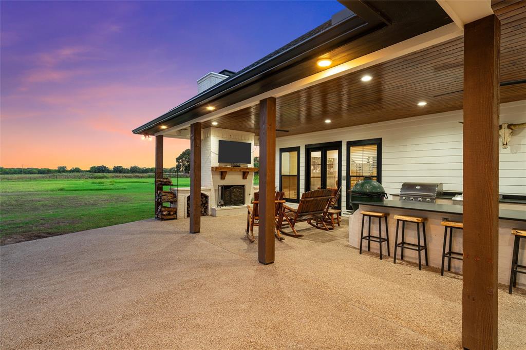 124 Private Road 3666 - Photo 23