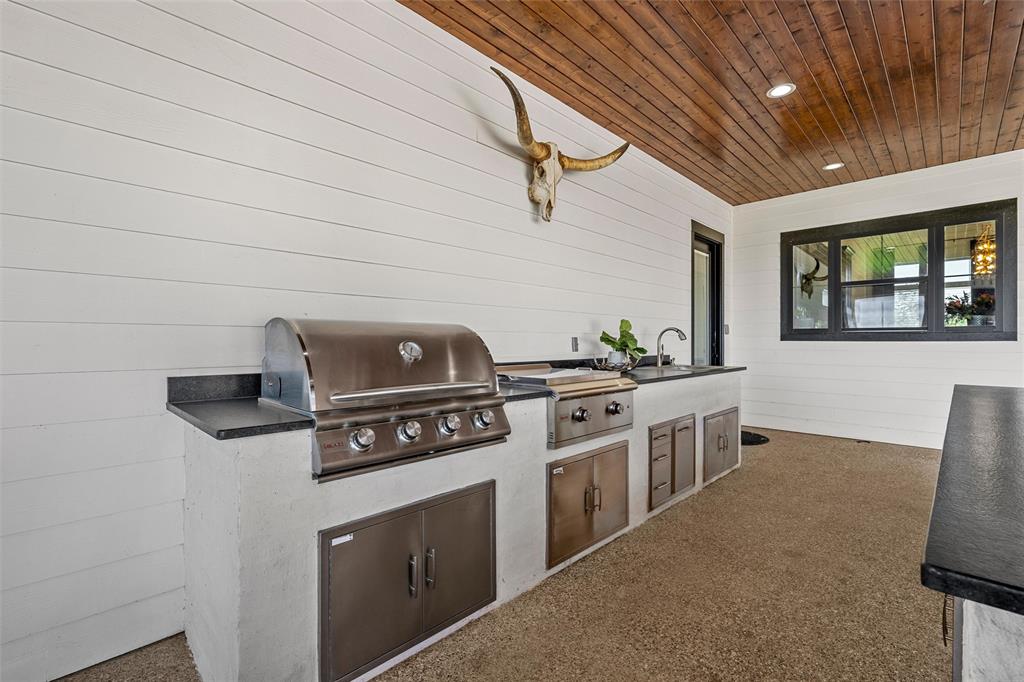 124 Private Road 3666 - Photo 27