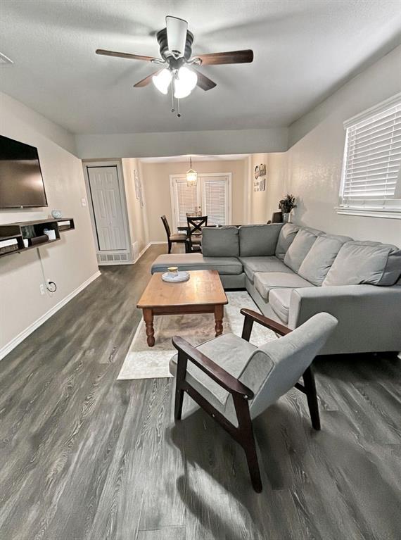 8128 Richard St - Photo 3
