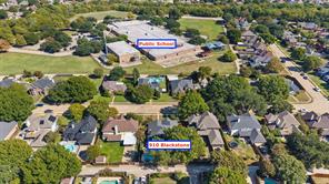 910 Blackstone Drive - Photo 37
