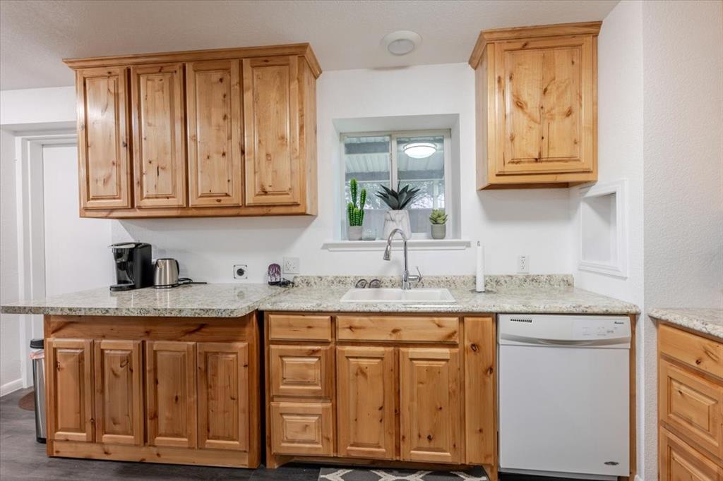 5133 Pyramid Boulevard - Photo 14