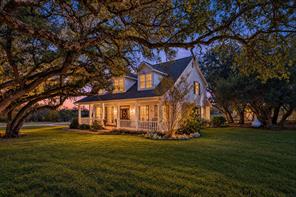 1540 Austin Hines Drive - Photo 2