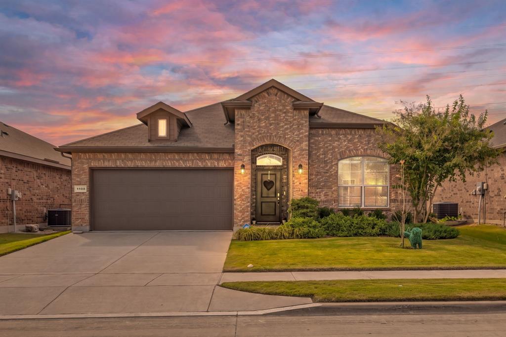 1108 Nelson Place - Photo 1