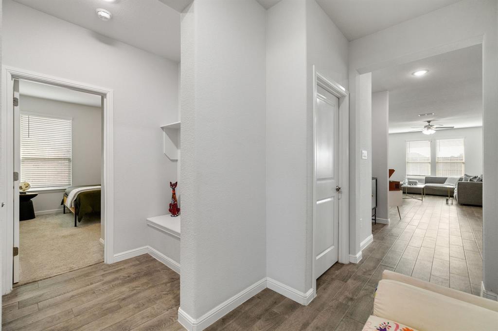 1108 Nelson Place - Photo 3