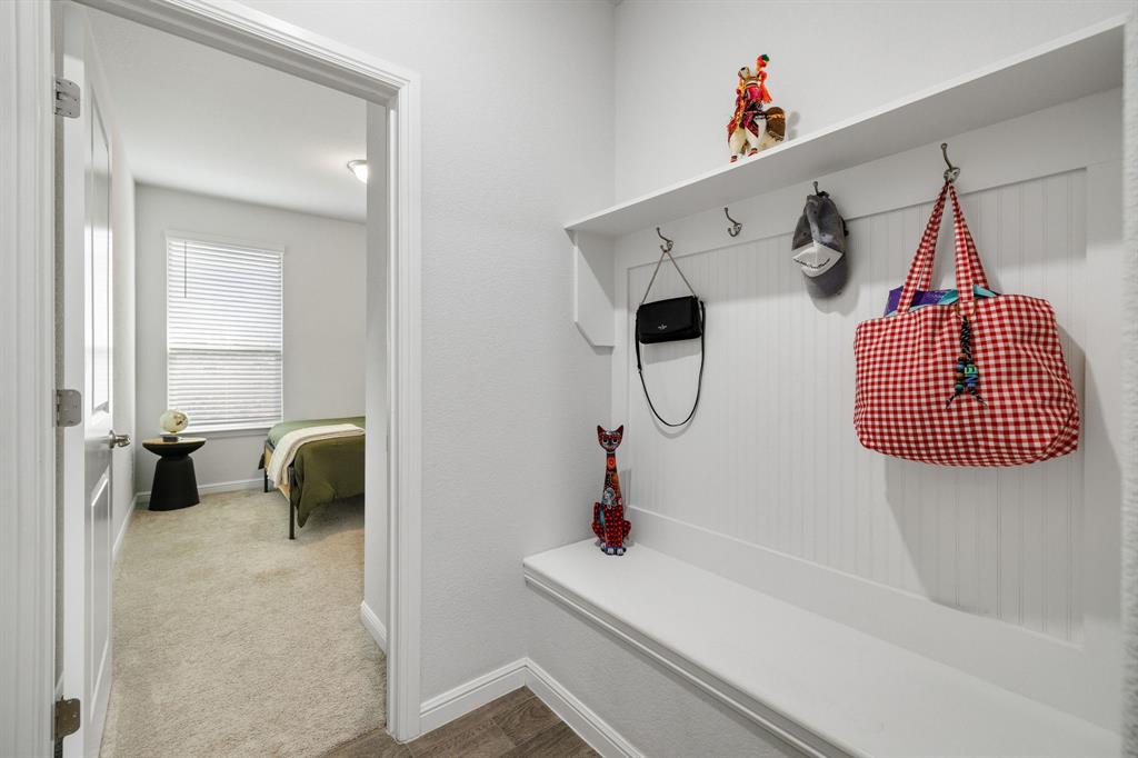 1108 Nelson Place - Photo 9
