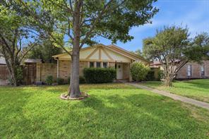 2906 Hazelwood Drive - Photo 3