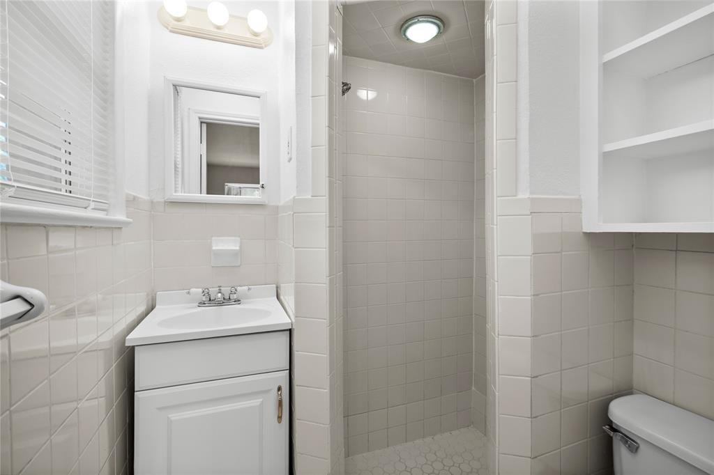 6439 Fisher Road - Photo 18