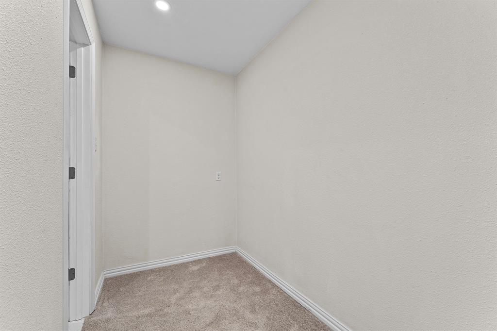 7250 Ridge Park Lane - Photo 18