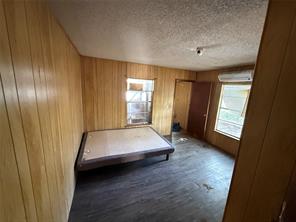 1201 CR 463 - Photo 10