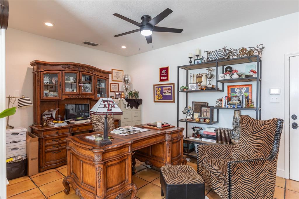 99 Glen Abbey Street - Photo 17